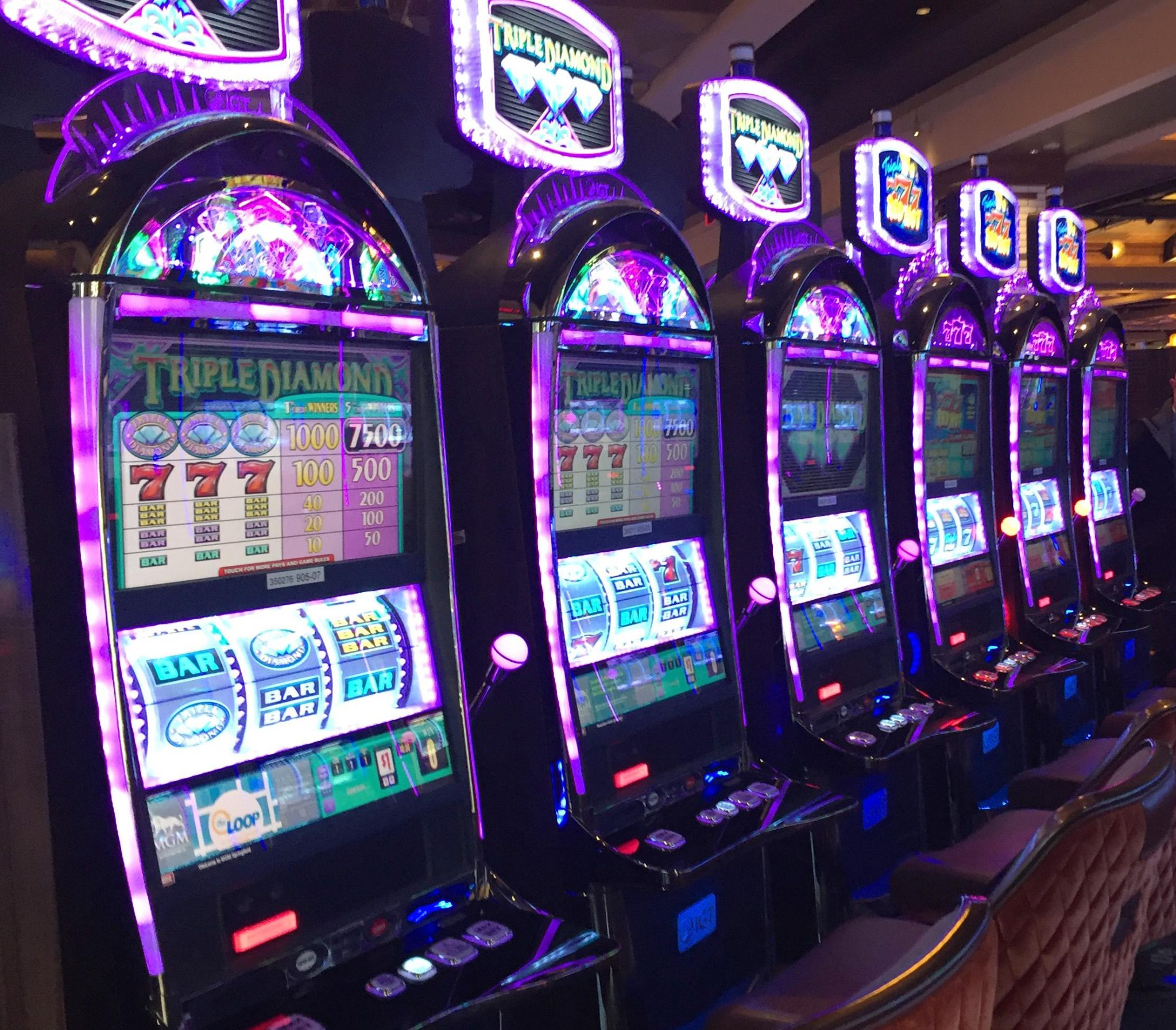 is it possible to cheat slot machines